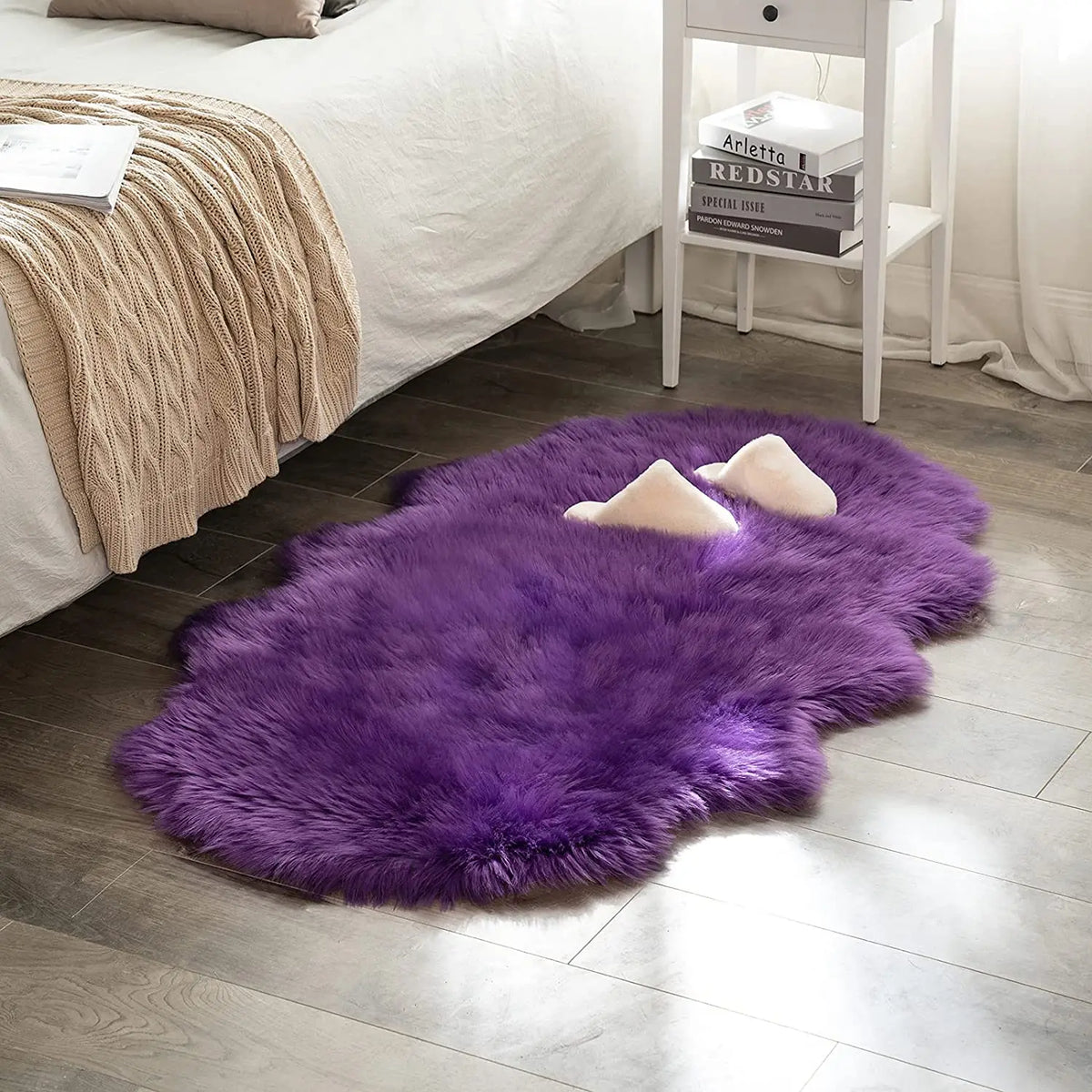 Soft Sheepskin Fluffy Fur Rug for Bedroom & Living Room