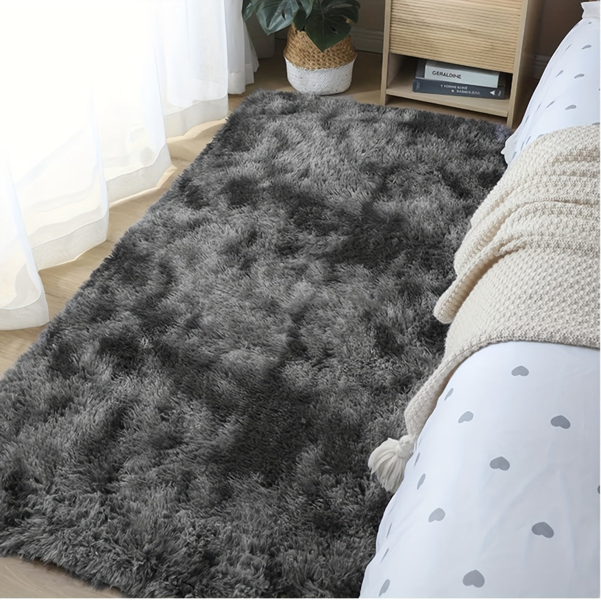 Soft Plush Area Rug – Non-Slip Fuzzy Shaggy Bedside & Living Room Carpet