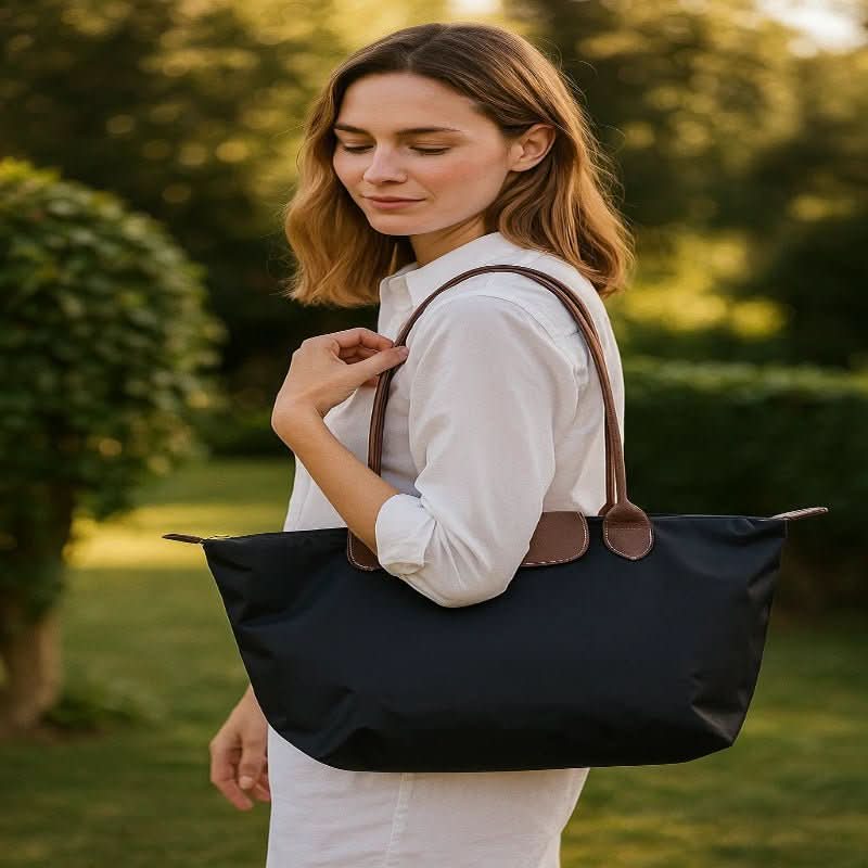 AVENIRE – Chic Women's Handbag for a Stylish & Organized Life