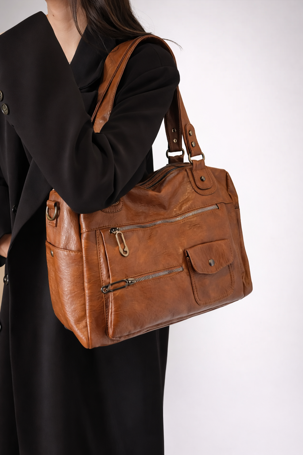 Big handbag for school with multiple front pockets | SALERNO