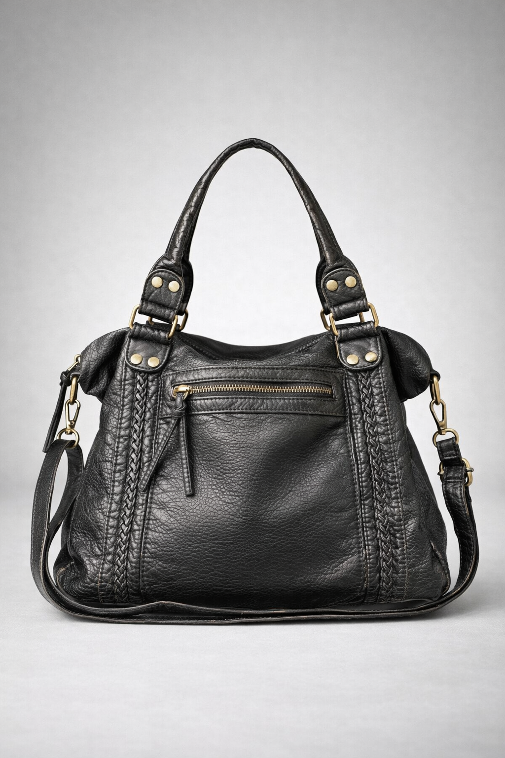black handbag for school with an exterior zipper pocket | BOLOGNA