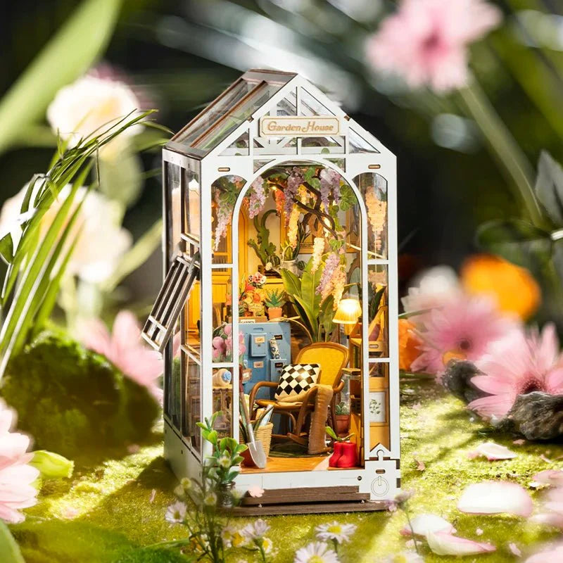 BOOKGARDEN – Garden House Book Nook Kit for Bookshelf Display and Easy Assembly