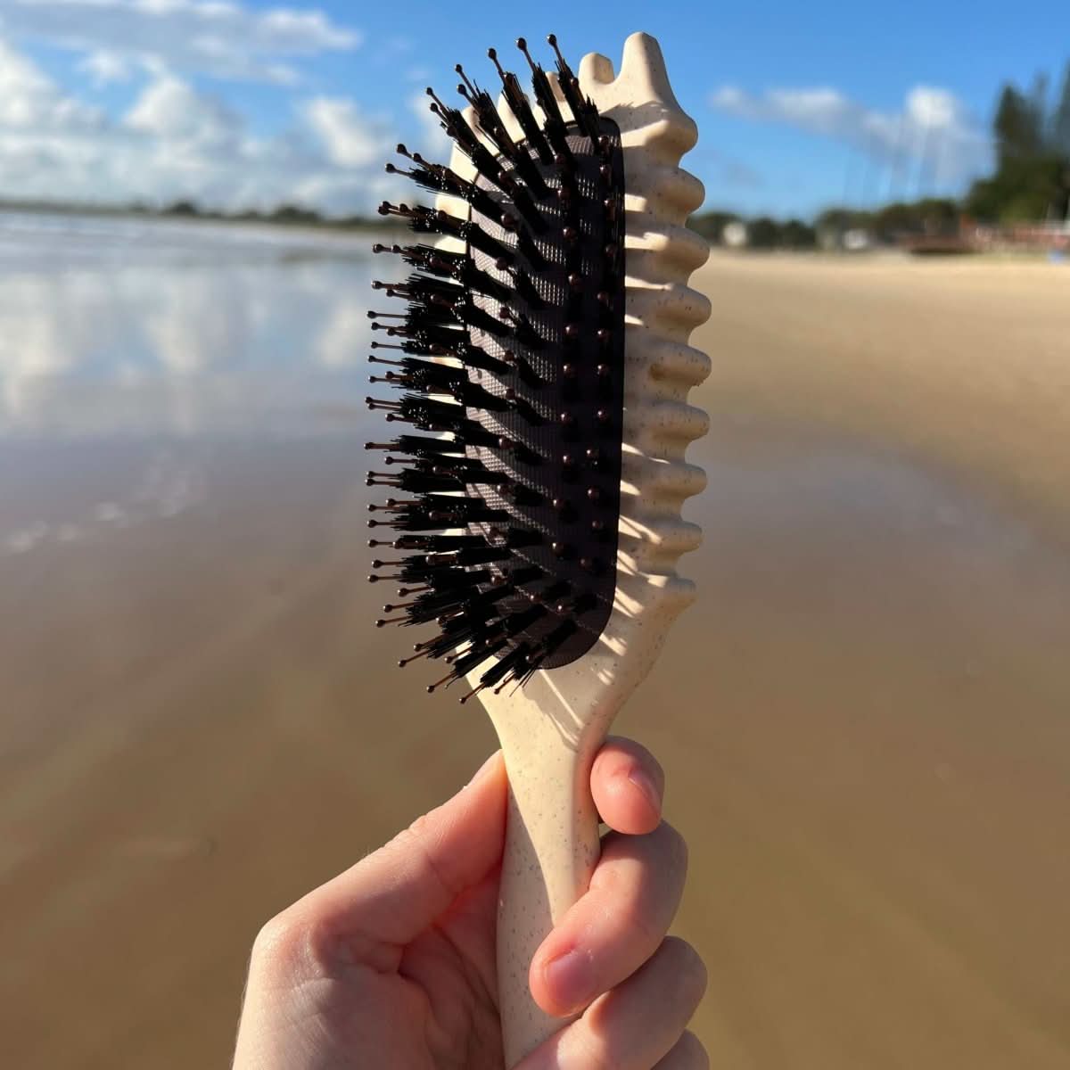 CURLDEFINE – 3-in-1 Hairbrush for Smooth, Defined & Frizz-Free Curls