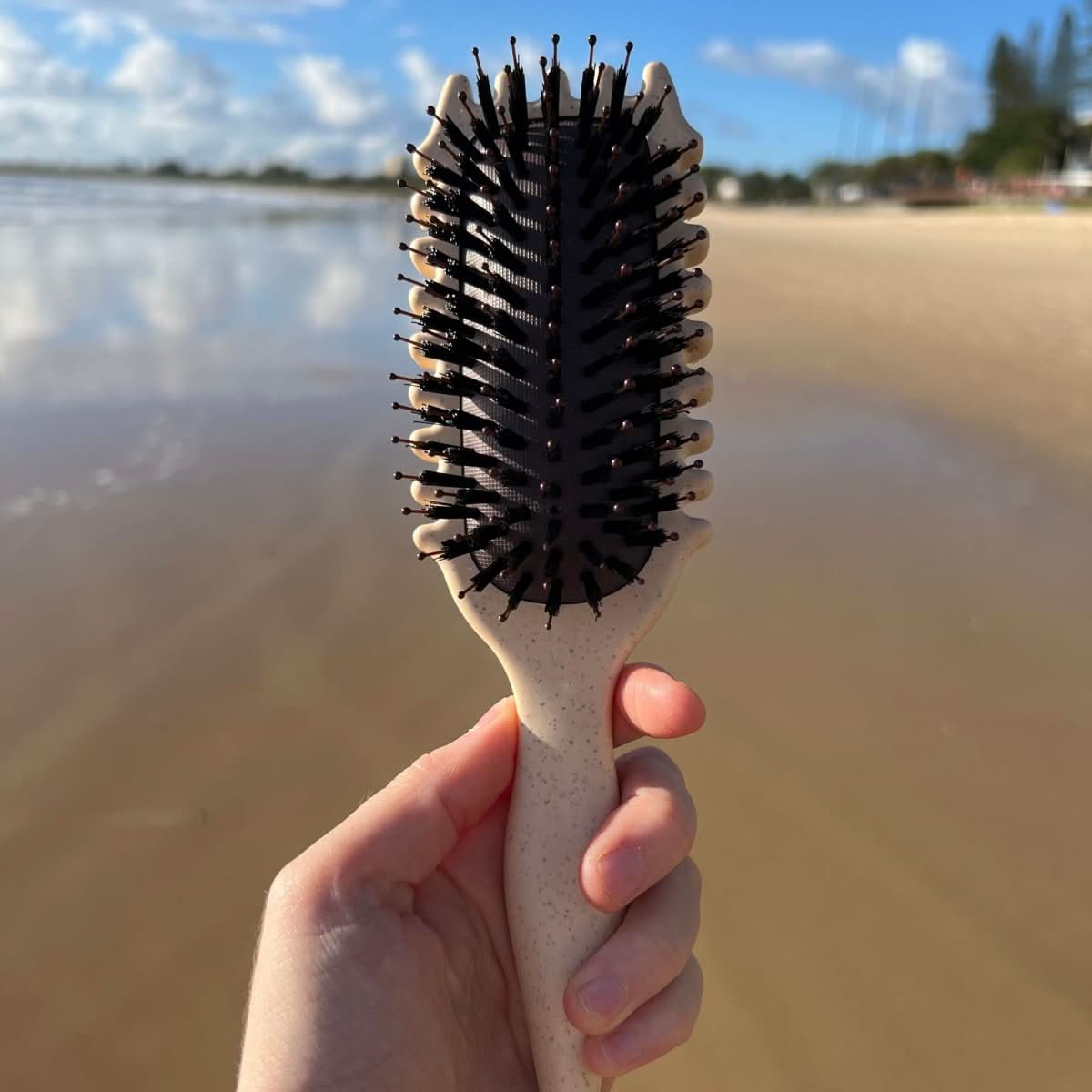 CURLDEFINE – 3-in-1 Hairbrush for Smooth, Defined & Frizz-Free Curls