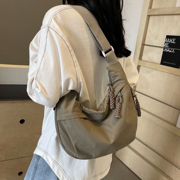 EVERCARRY – Nylon Shoulder Bag with Smart Compartments for Everyday Use