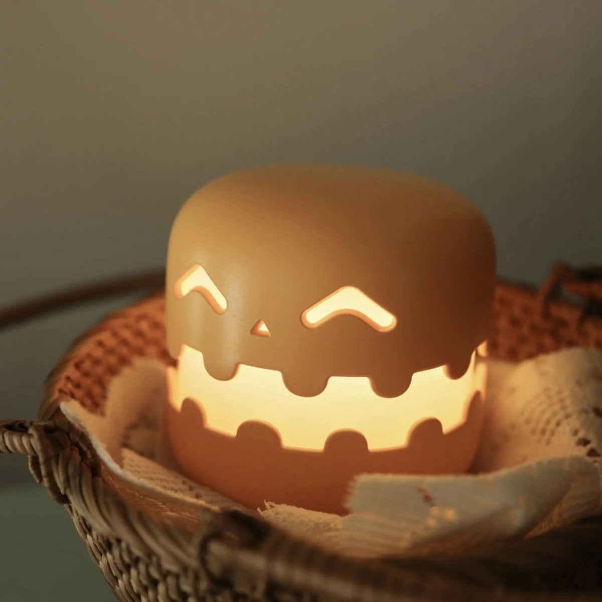 Halloween Pumpkin Night Light - Fun and Creative Gift, Ambiance Lamp
