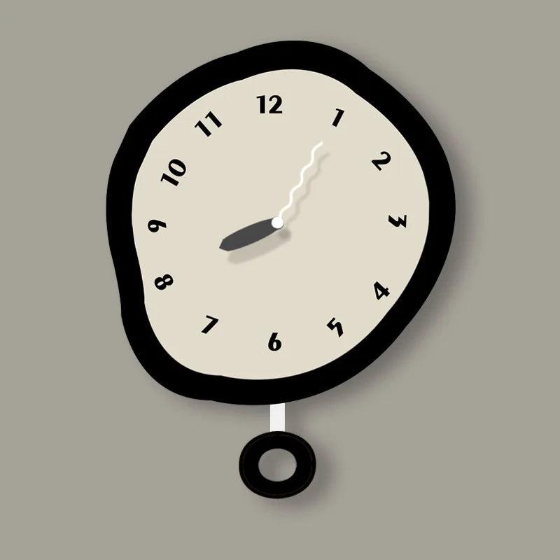 FORMLESS – Irregular Wall Clock with Silent Movement