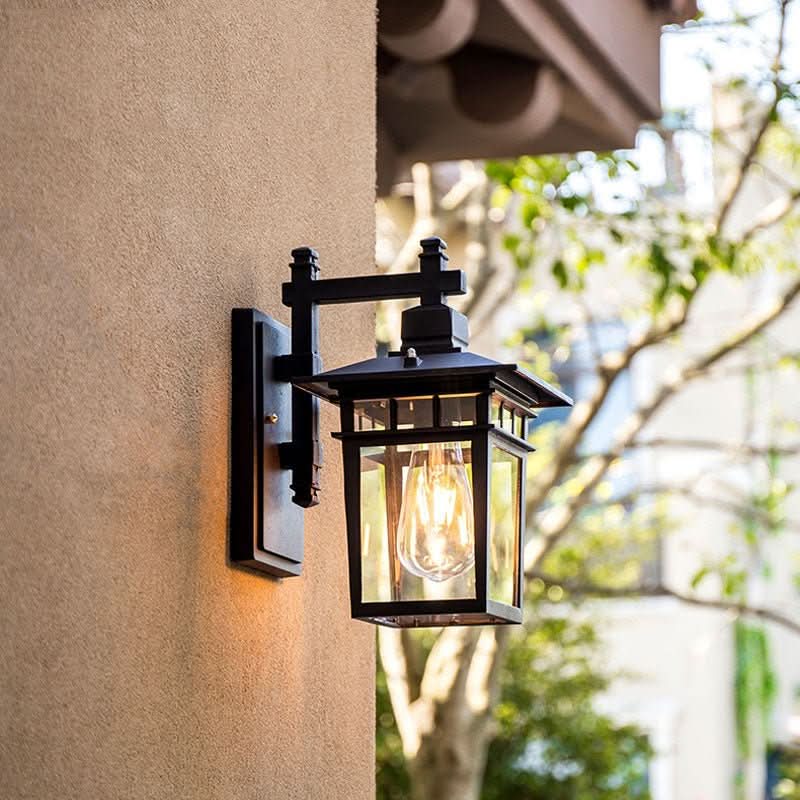 GlowGuard Outdoor Wall Lamp – Adjustable & Weatherproof Light for Home Exteriors