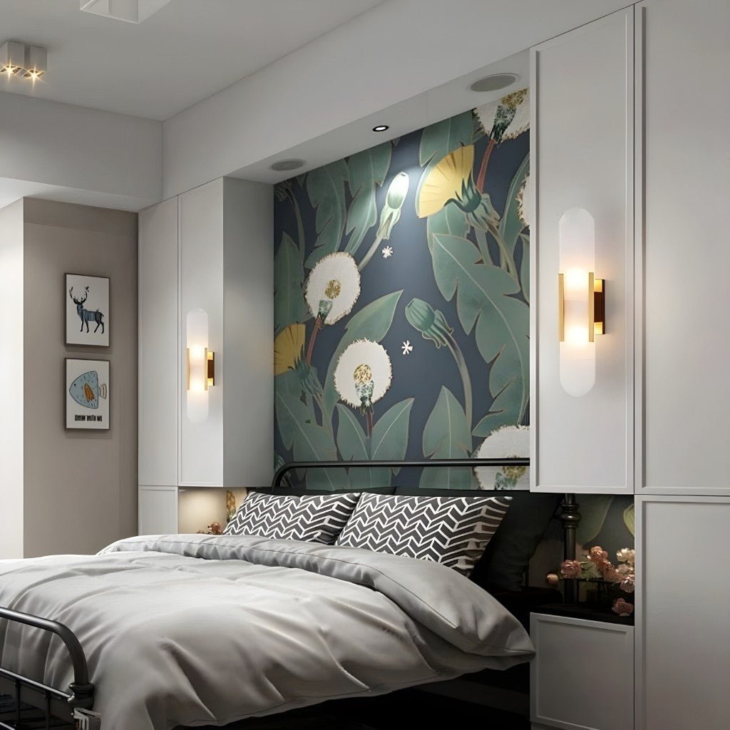 GOLDARC – Elegant Black and Gold LED Wall Lamp