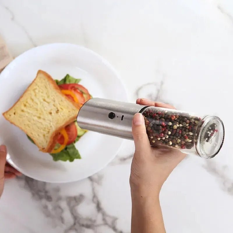 GRINDVOLT – Rechargeable Electric Pepper Grinder in Stainless Steel with Adjustable Fineness