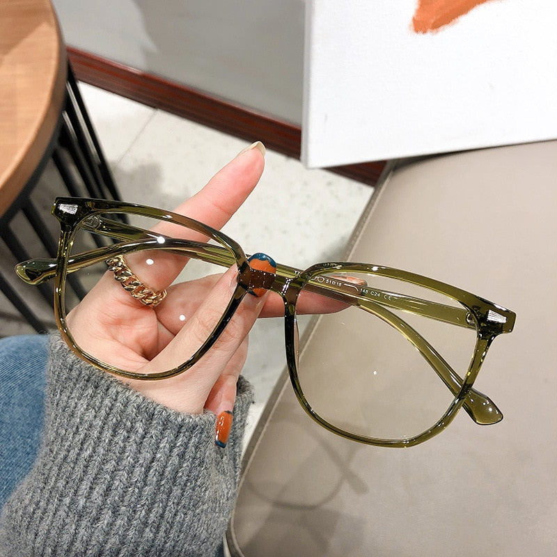 Optimized Product Title: Unisex Myopia Prescription Glasses with Blue Light Blocking Lenses - Lightweight Plastic Frame Eyewear for Nearsighted Vision Correction