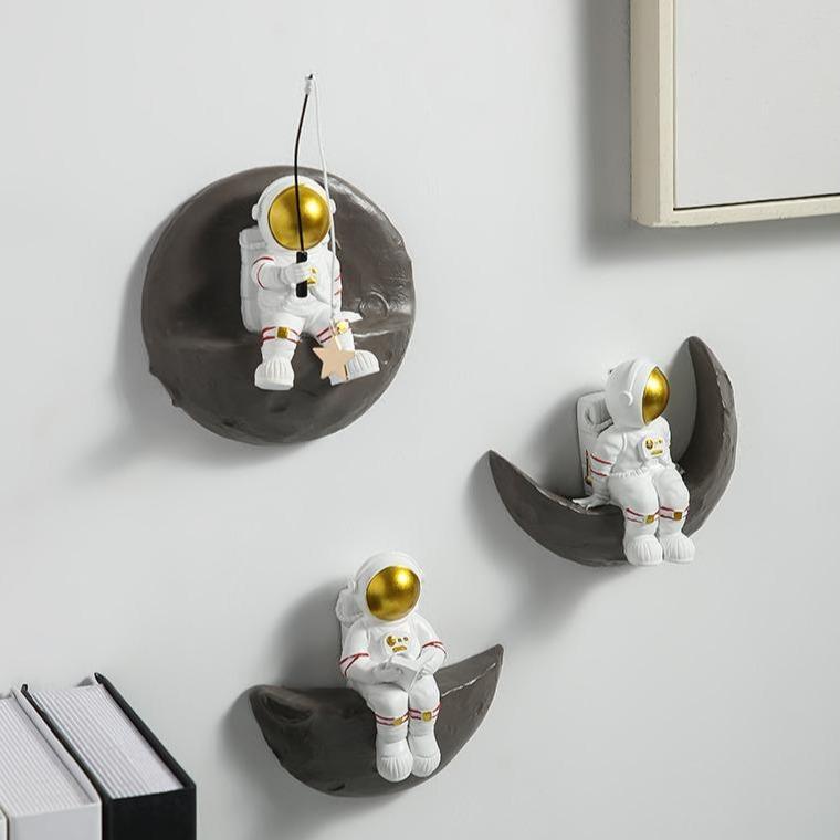 Kalescopia Astronaut Wall Decor