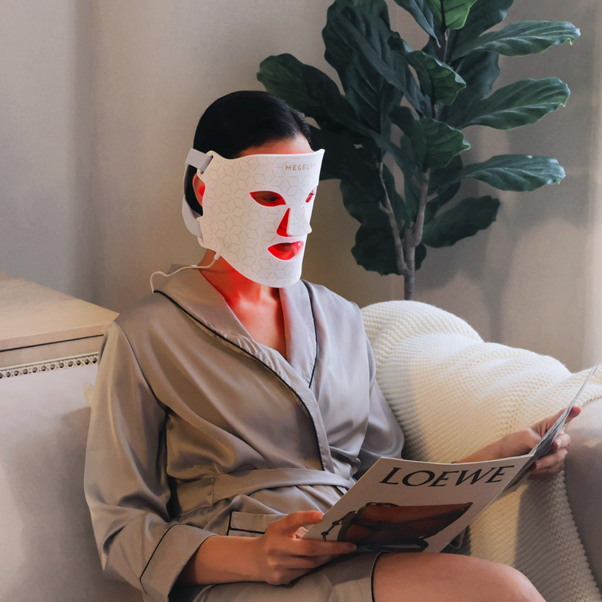 Avichic LED Light Therapy Face Mask