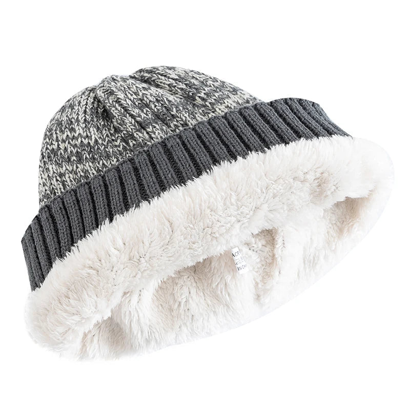 LOOMA – Two-Tone Fleece Lined Beanie for Everyday Warmth