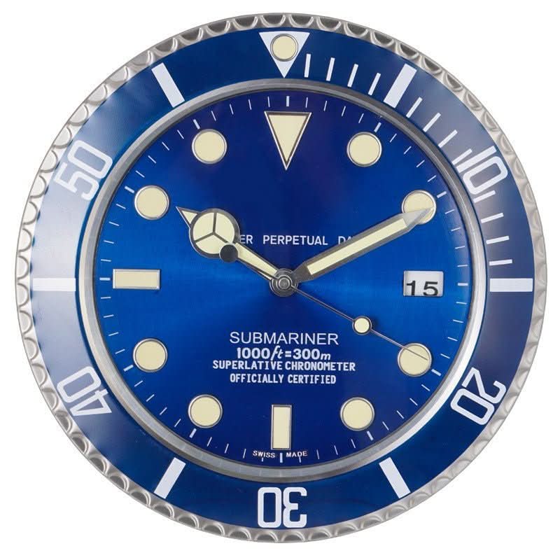 LUMORA - Modern Silent Wall Clock  Luminous stainless steel clock with battery-operated precision