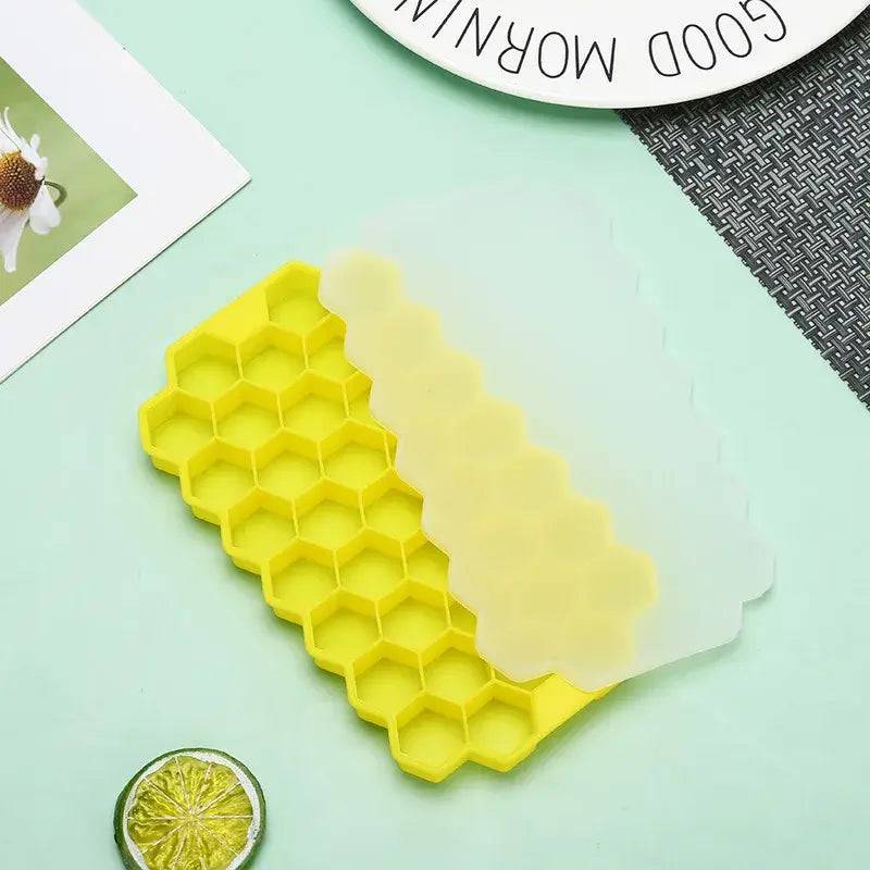 Honeycomb Silicone Ice Cube Mould with Lid Reusable Food-Grade Ice Maker