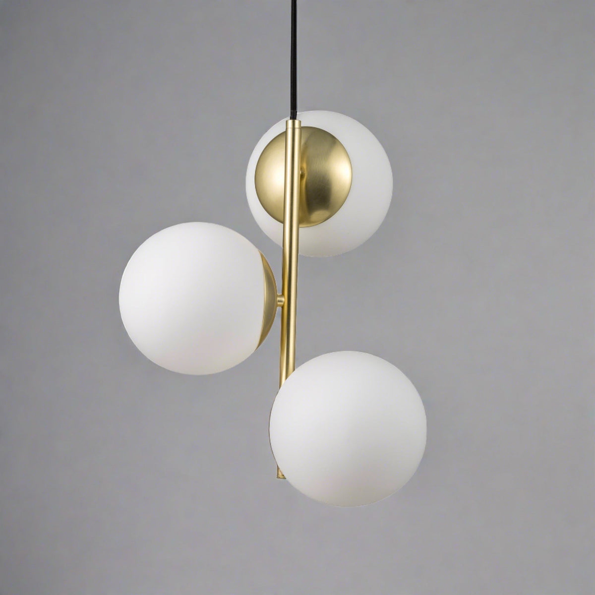 Lilly Pendant Light