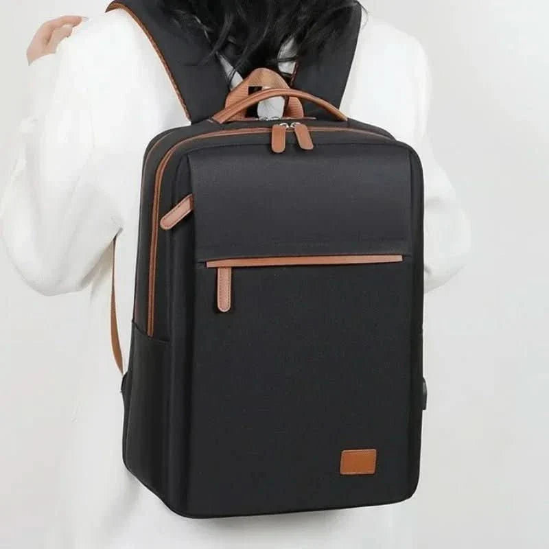 PACKLITE – Multifunctional Travel Backpack with Laptop Compartment and USB Port