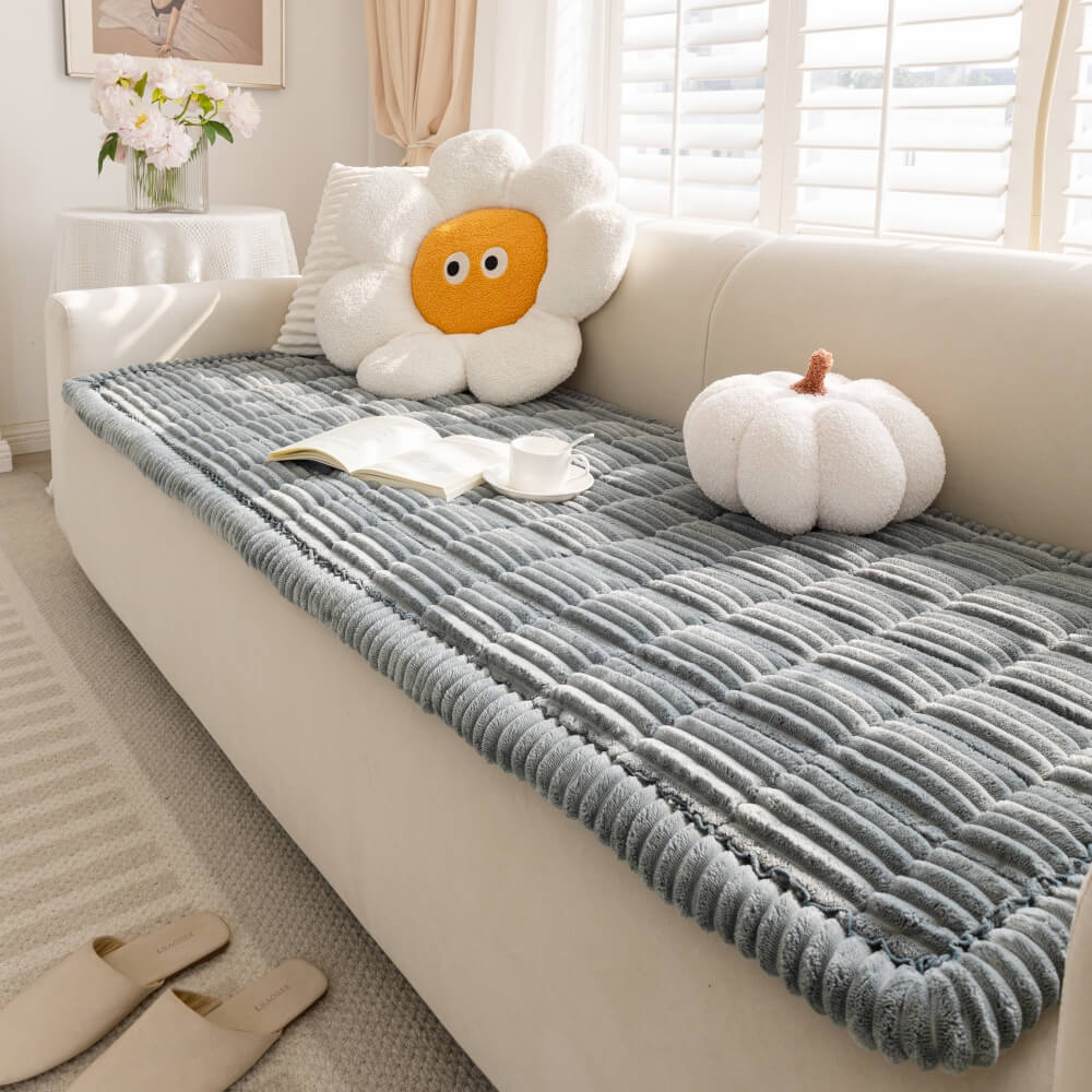 PETLOFT MAT – Soft Flannel Pet Mat for Sofa and Bed Comfort