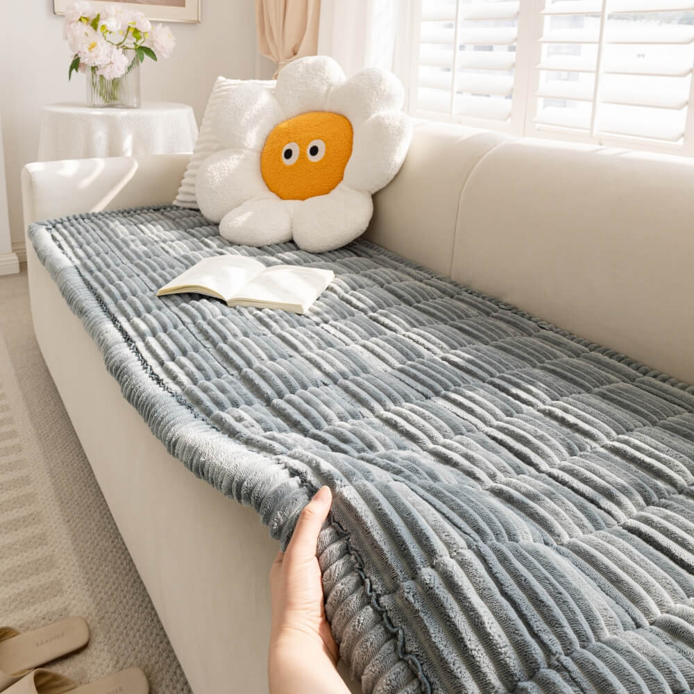 PETLOFT MAT – Soft Flannel Pet Mat for Sofa and Bed Comfort