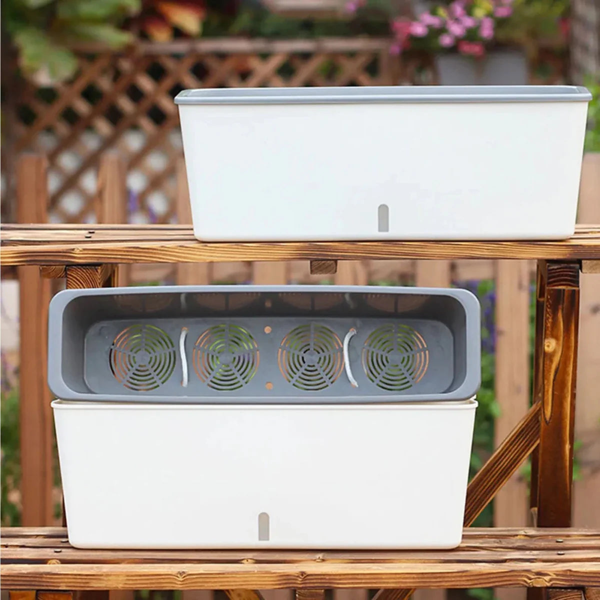PLANTMATE – Self-Watering Planter for Consistent Hydration Control