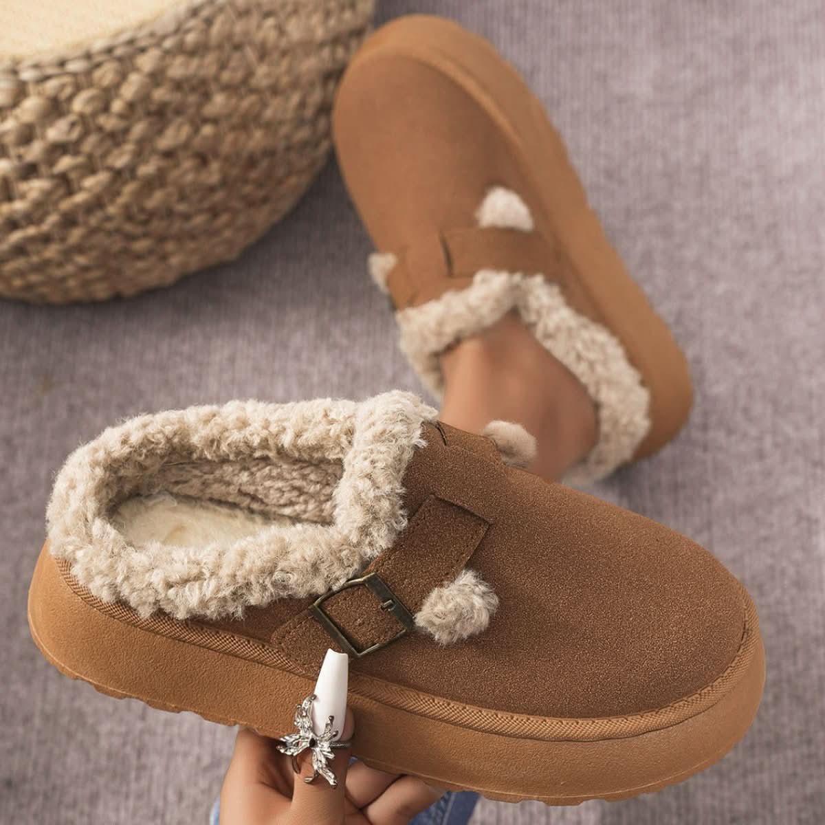PLUSHORIA – Cozy Plush House Slippers for Women