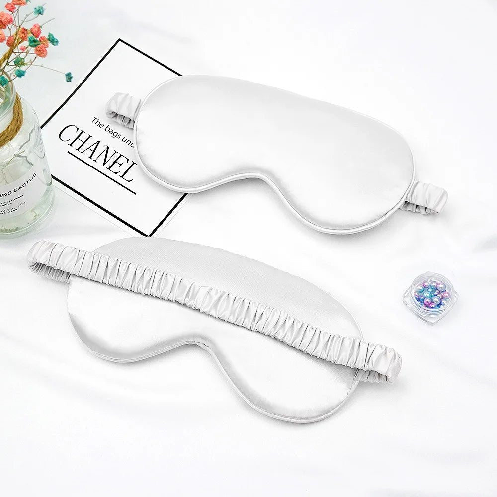 QUIETSHADE – Lightweight Silk-Feel Sleep Mask for Restful Darkness