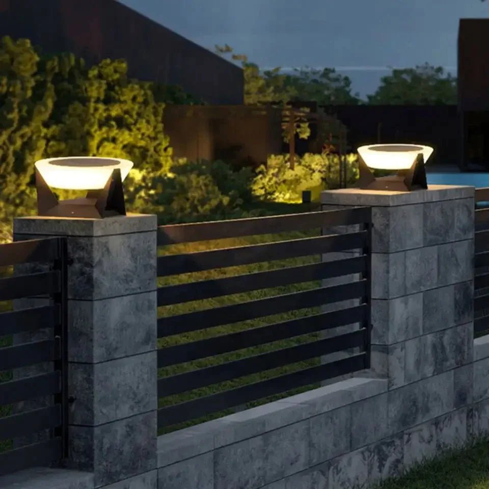 RAYFORCE – Waterproof Solar LED Spotlight for Outdoor Illumination