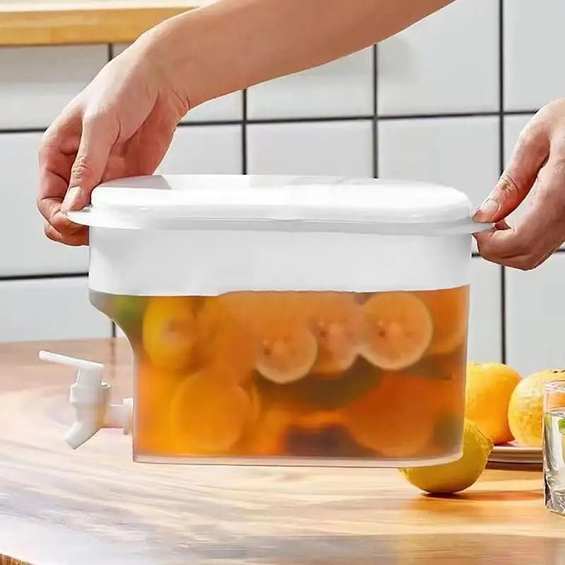 REFRESHLY – Compact Cold Beverage Dispenser with Faucet for Daily Use