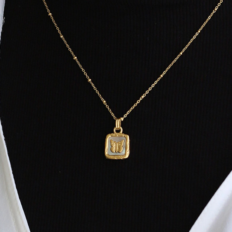 Butterfly shell necklace
