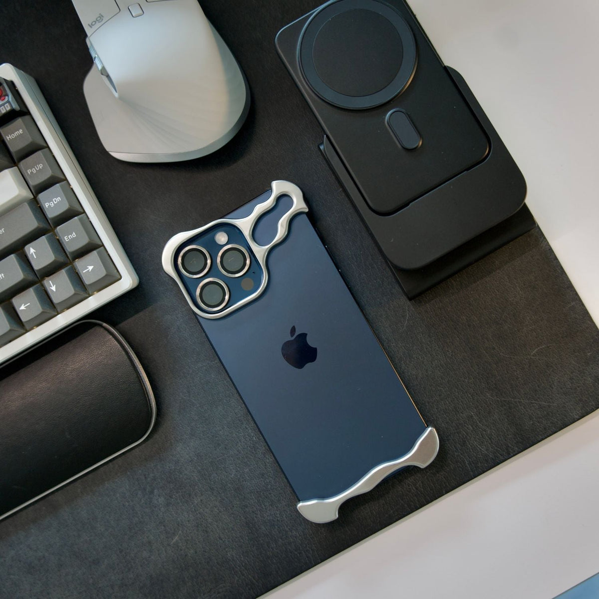 Mobile Phone Case with Slim Minimalist Design