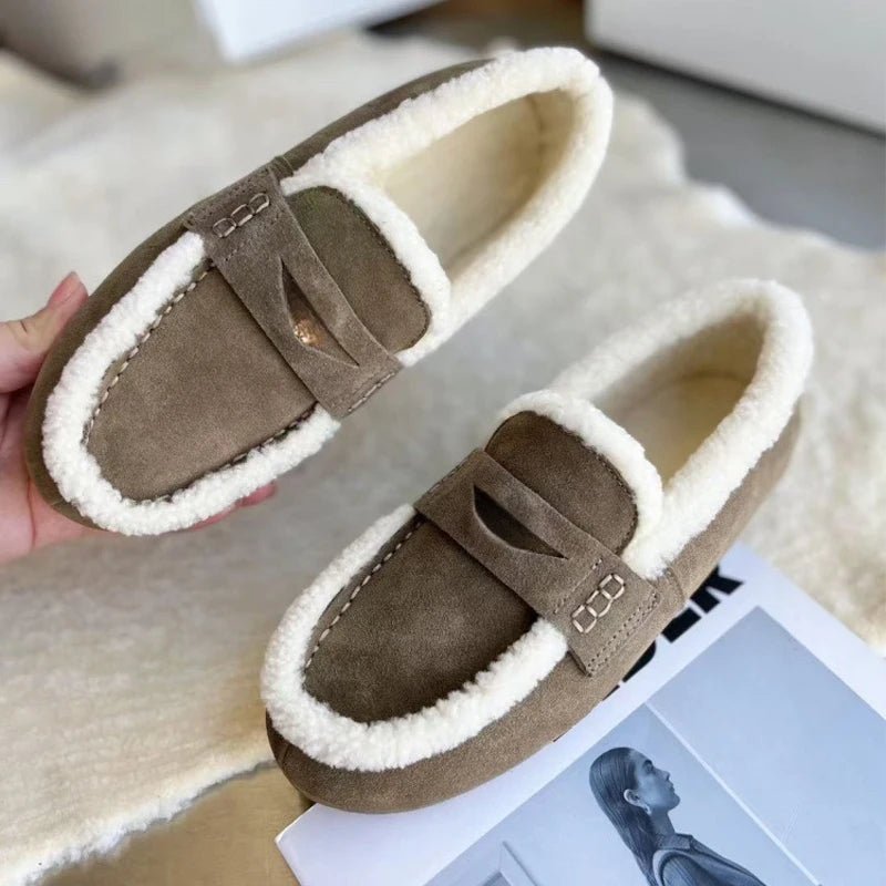 SOFTCLASS – Women’s Suede Loafers with Wool Lining and Timeless Round Toe