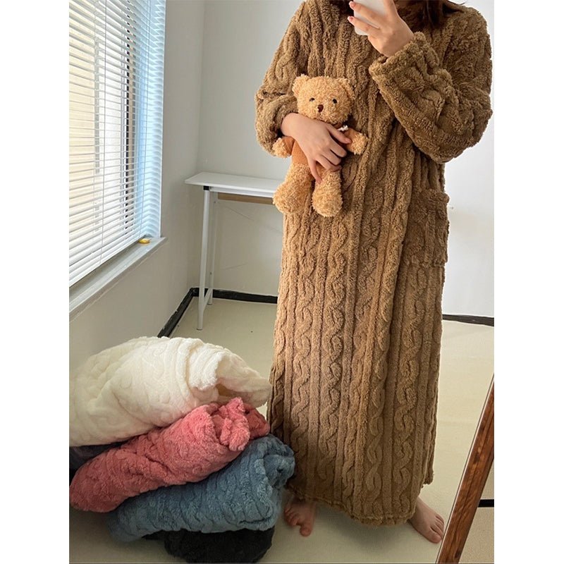 SOFTEMBER – Cozy Winter Nightdress Crafted from Cotton Flannel