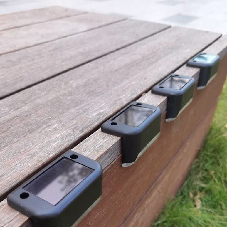 PathBright Cube – Weather-Resistant LED Accent Light for Outdoors