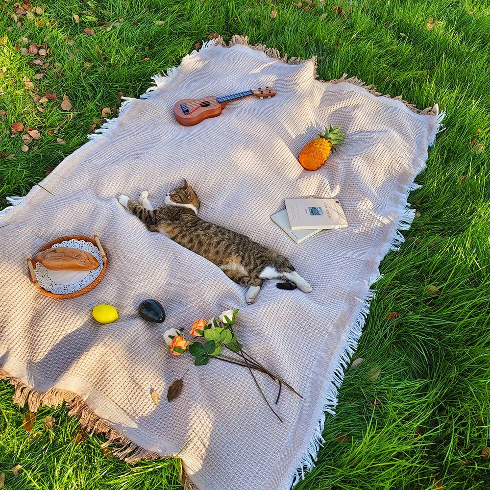 SUNFRINGE – Cotton Blend Picnic Mat with Decorative Tassels for Picnics & Parks