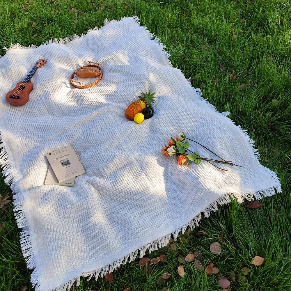 SUNFRINGE – Cotton Blend Picnic Mat with Decorative Tassels for Picnics & Parks