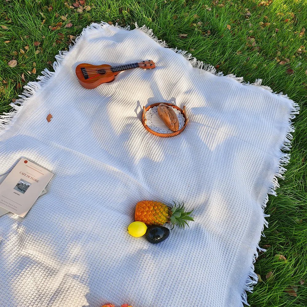 SUNFRINGE – Cotton Blend Picnic Mat with Decorative Tassels for Picnics & Parks