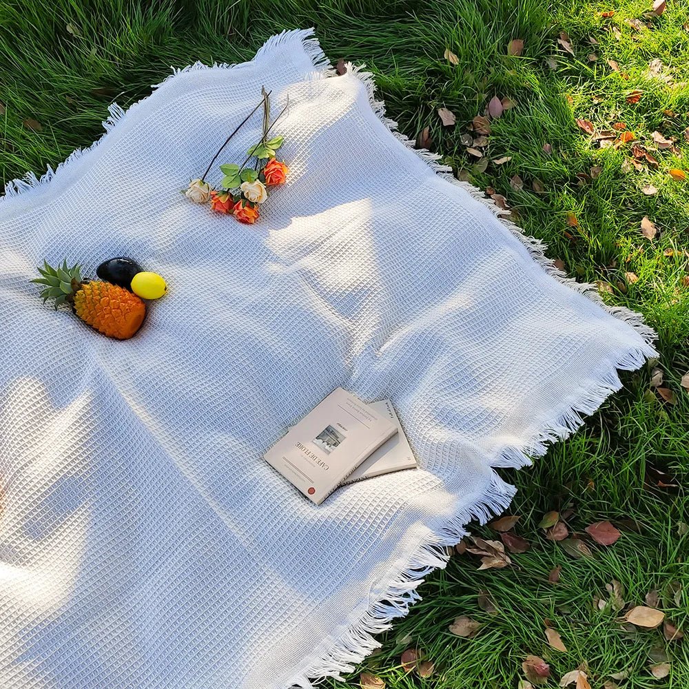 SUNFRINGE – Cotton Blend Picnic Mat with Decorative Tassels for Picnics & Parks