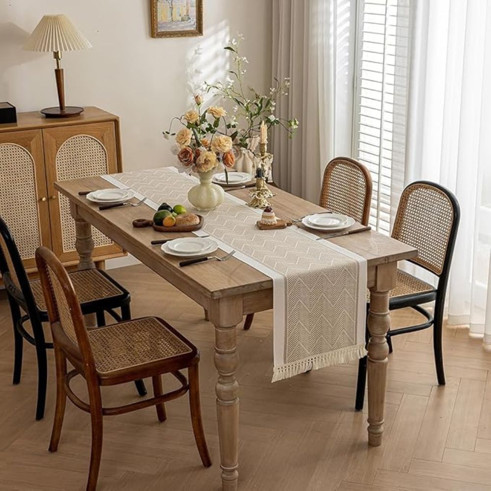 TEXTELLE – Elegant Sandstone Woven Table Runner with Zigzag Design